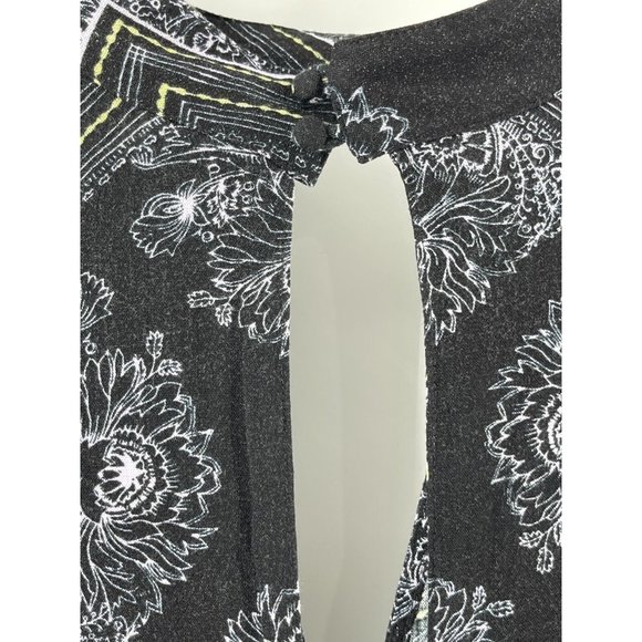 Free People Women's Long Sleeve Black White Geometric Boho Chic Shirt Top Size S - Picture 9 of 12